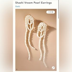 Shashi vroom Pearl earrings